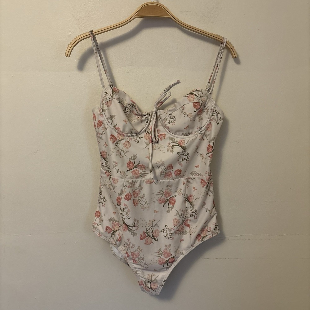 Reformation Cove One Piece Swimsuit Bathing Suit Cottagecore S Preppy Floral